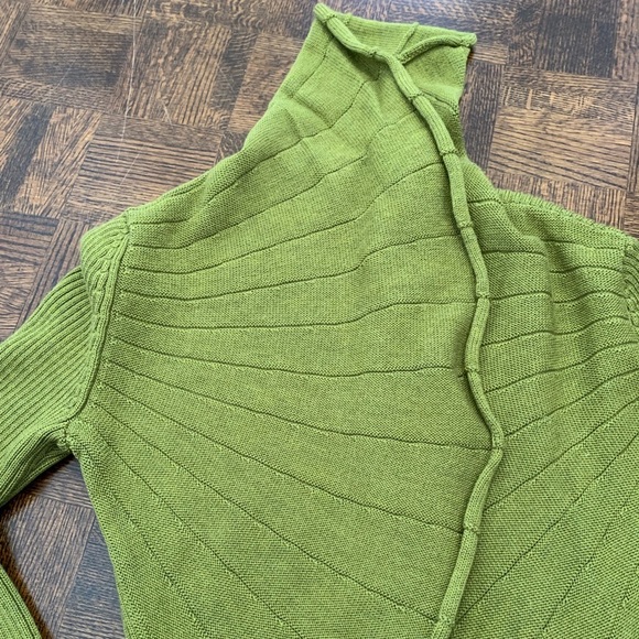 Royal Merino Olive color shawl collar cardigan. Size M - Picture 3 of 9